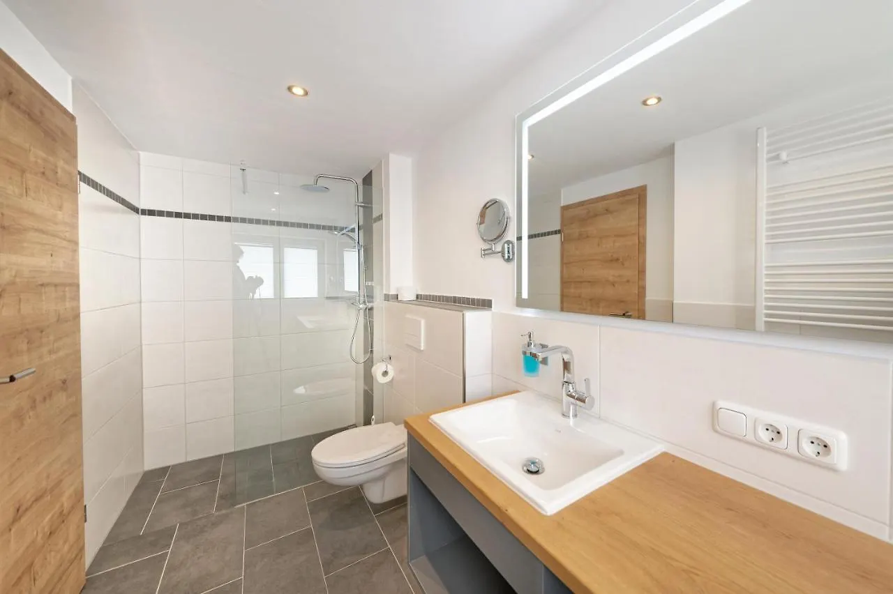 Hotel Garni Alpengruss 2*, Garmisch-Partenkirchen